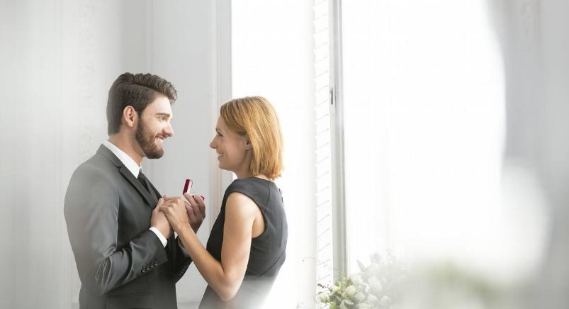 女人结婚后千万不要对老公做这3件事！（如何避免婚姻破裂？3个“不要做”的坑点及应对方法）