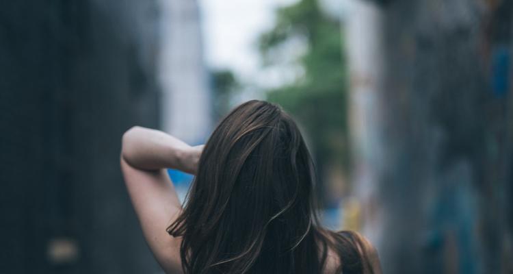 如何高效地沟女，轻松追到心仪的女孩（掌握5种沟通技巧，让你成为沟通高手）