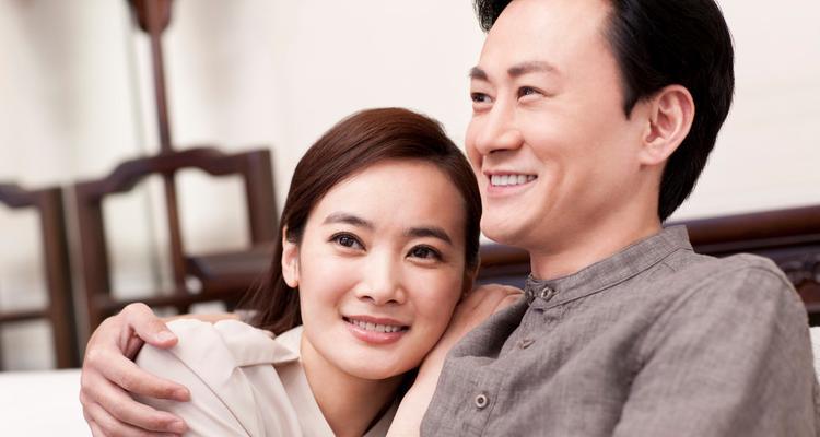 一年婚姻，精神出轨（老公和女同事的纠缠，是否要离婚？）