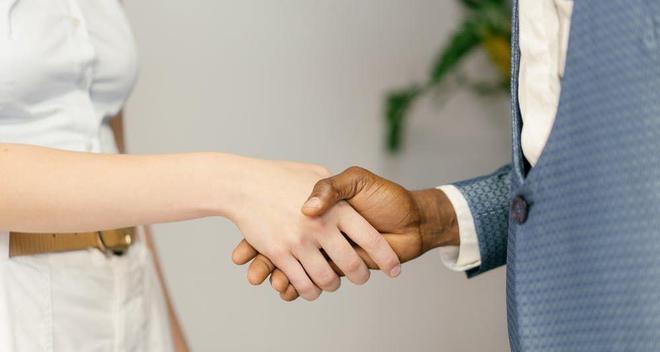 如何以网恋分手了挽回爱情（一份真爱不应随便放弃，如何让网恋挽回）