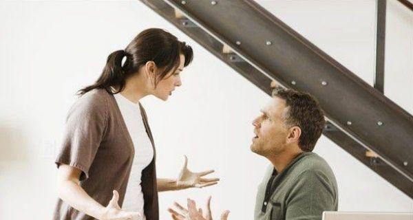 婚姻破裂，如何挽回爱情（当婚姻陷入危机，如何重燃爱的火焰）