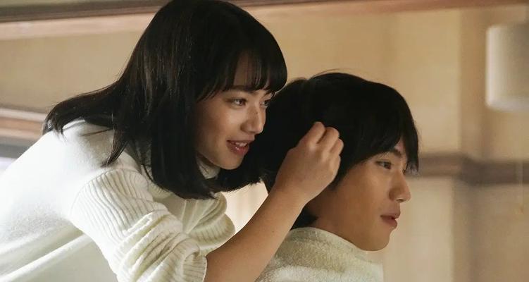约会几次合适才能牵手接吻？（男生约会几次会想接吻，女生该怎么看待？如何控制约会的进度？）