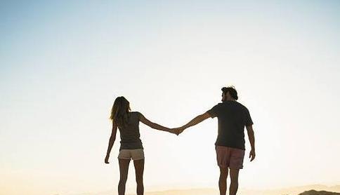 婚姻是否值得挽回？（从夫妻相处到婚姻维系，探究挽回婚姻的关键）