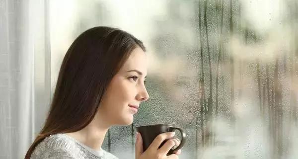 有效处理婚外情的方法——让女性试试这些办法（不再沉溺于痛苦，走出婚外情的困境）