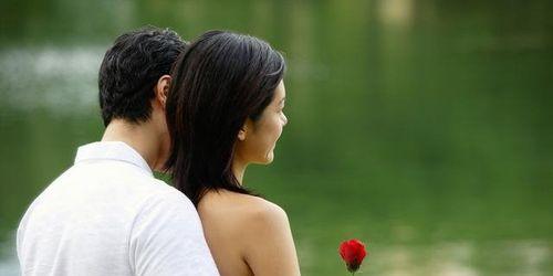 夫妻争吵不断，如何才能拥有幸福婚姻？（以沟通为基础，让爱情长存）