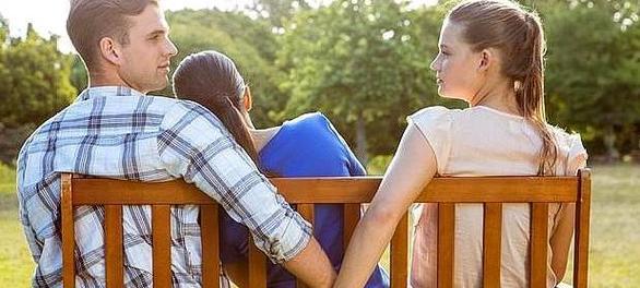 如何正确处理发现妻子出轨的问题？（正确的处理方法可以挽救婚姻危机）