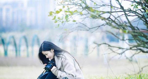 如何展现女性的体贴（探讨女人如何以体贴的方式表现自己）
