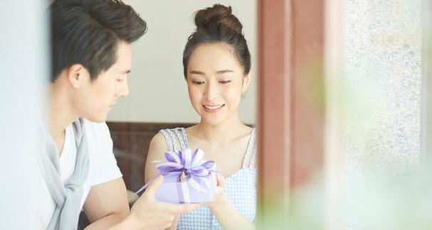 夫妻沟通炸裂怎么办（有效沟通技巧解决婚姻危机）