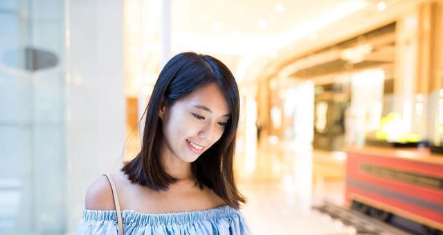 如何了解不常发朋友圈的女生（掌握她的兴趣与生活）