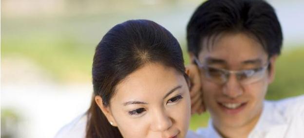 第一次出轨，女人内心的心理变化与感受（诱惑、罪恶感、挣扎、放纵，女人的情感起伏与探索）