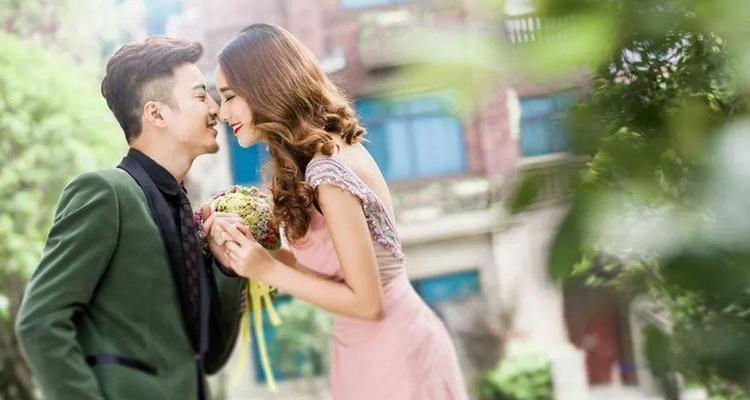 如何挽回前男友（成功挽回前男友的10大秘诀）